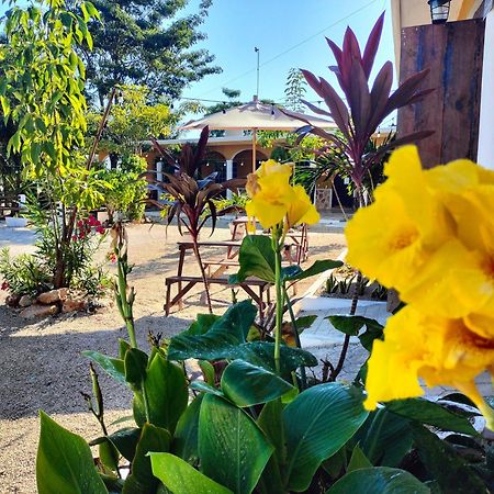 Villa Gabriela Celestun -Hotel & Restaurant Экстерьер фото