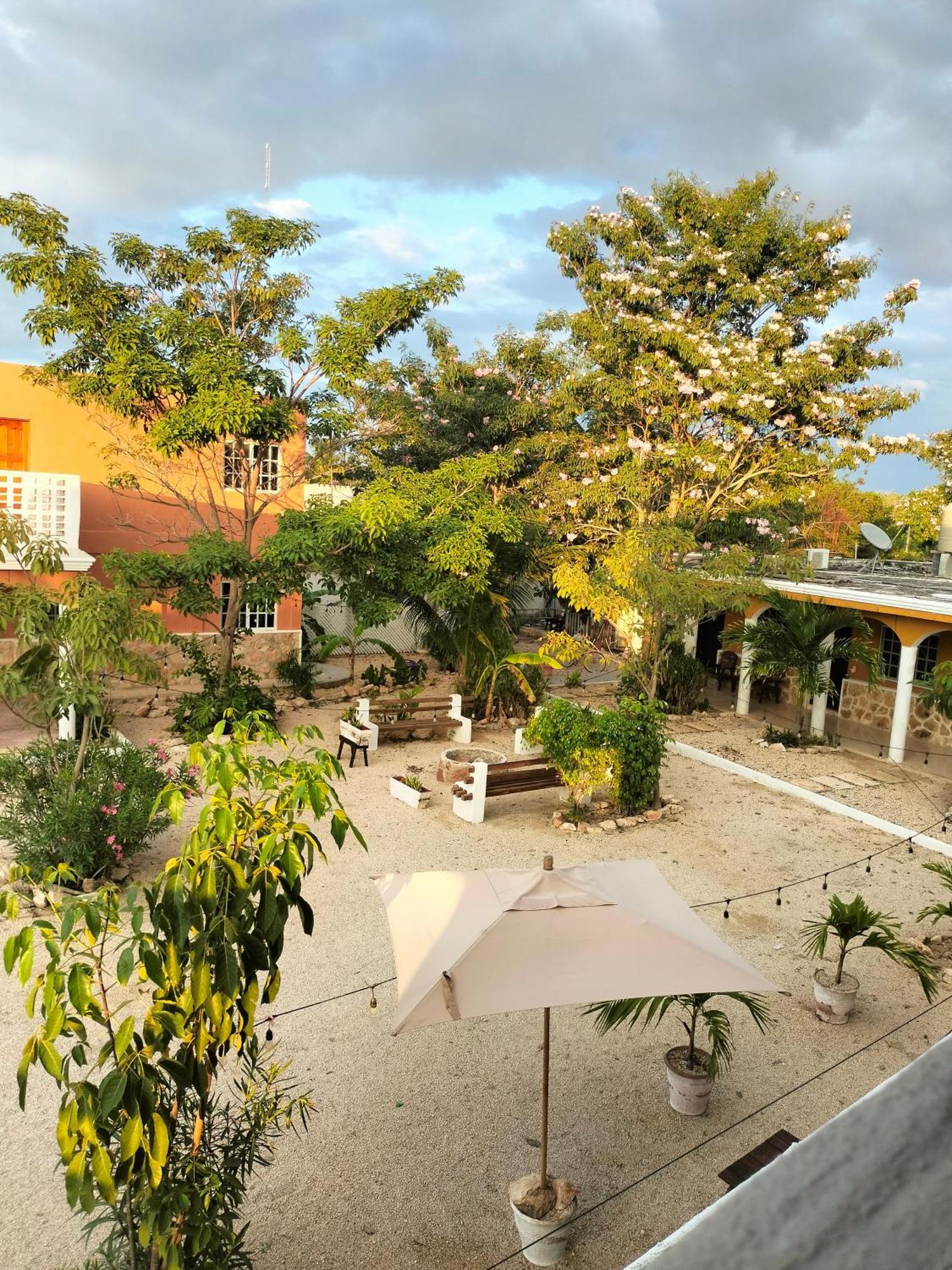 Villa Gabriela Celestun -Hotel & Restaurant Экстерьер фото